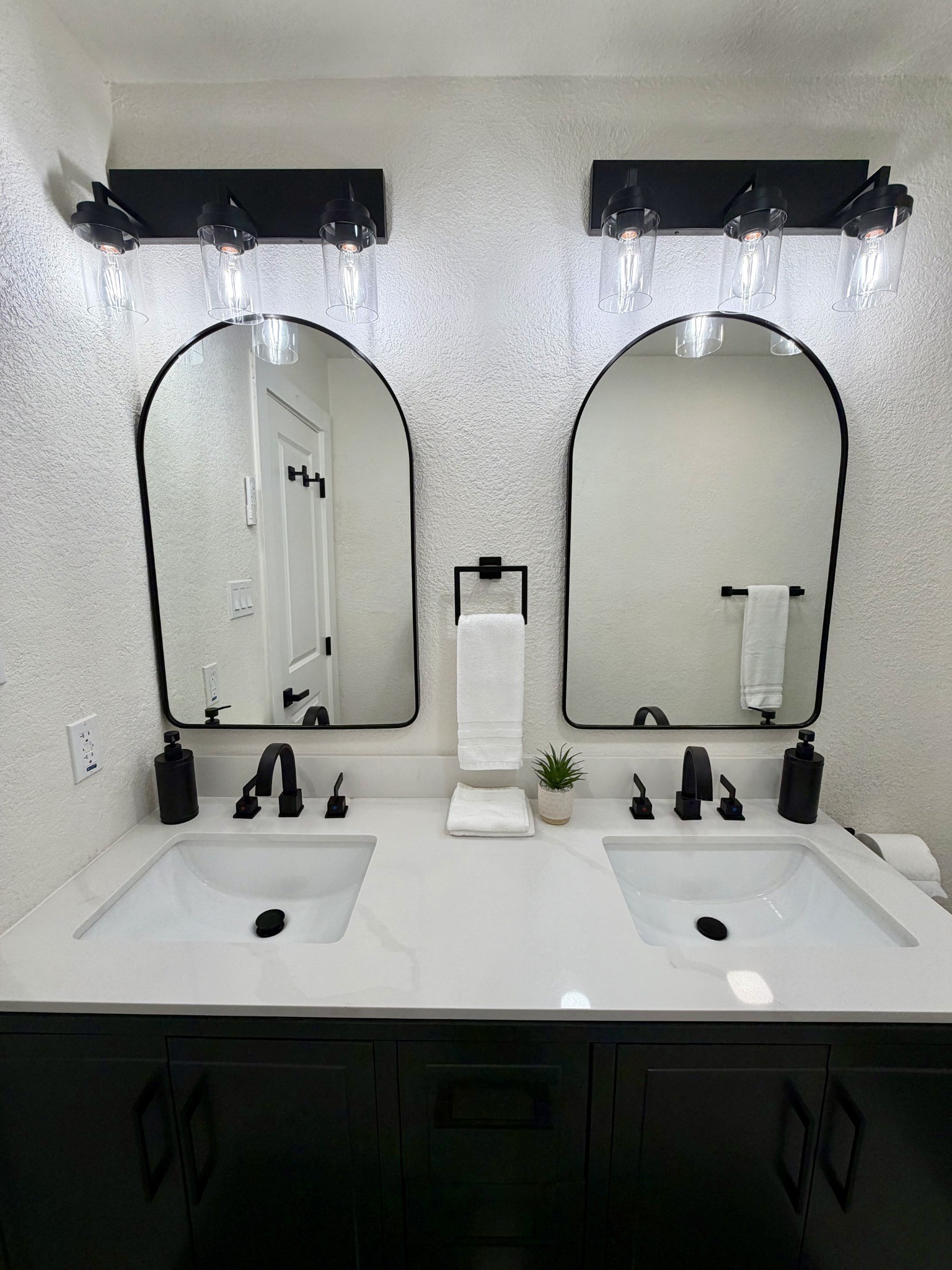 Double vanity